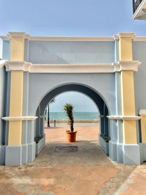 Gatu Sherry, Junto Puerto Deportivo Y Playa " Preferente Mayores De 25 Anos Y Familias " เอลปูแอร์โต เด ซานตามาริอา ภายนอก รูปภาพ